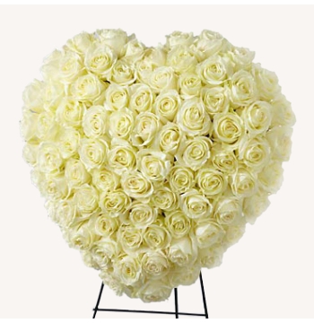 Heavenly Roses Heart Wreath Send to Manila Philippines