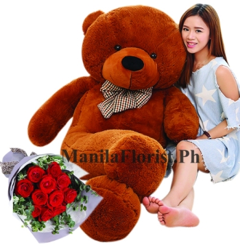 giant teddy bear with 12 red rose bouquet