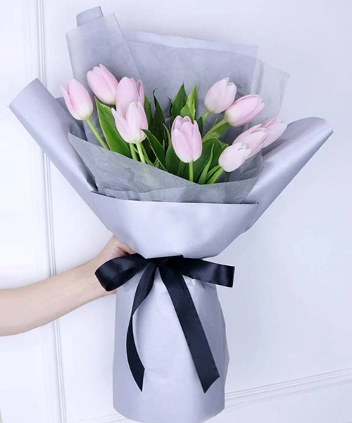 10 Stem Pink Tulips in a Bouquet